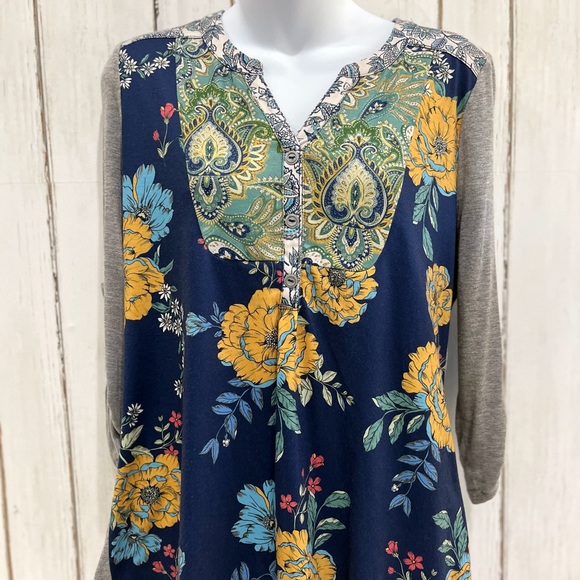 One World Blue Vibrant Floral Quarter-length Sleeve, Sz. S - Picture 12 of 16